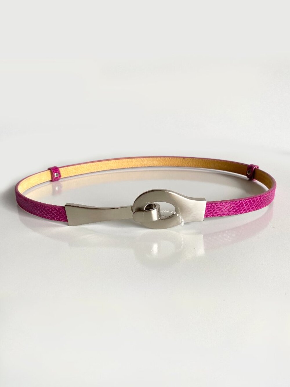 Pink Snakeskin Textured Leather-Lined Skinny Belt Silver Tone Buckle